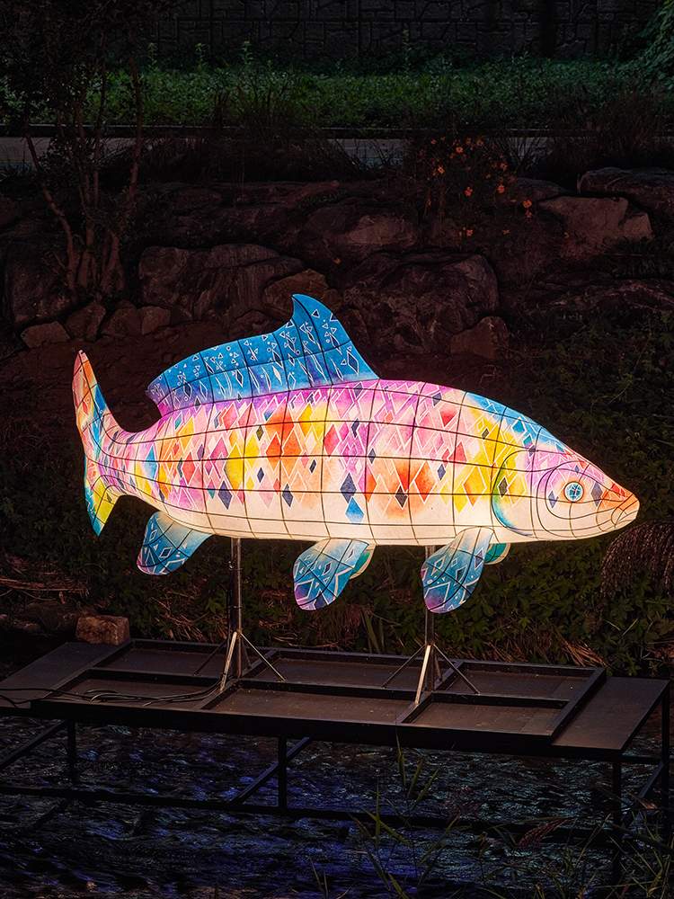 오색물고기